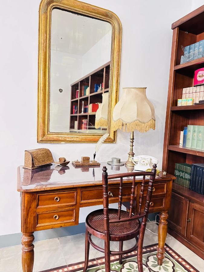 Elegante Appartamento Nel Cuore Del Barocco Lecce Bagian luar foto