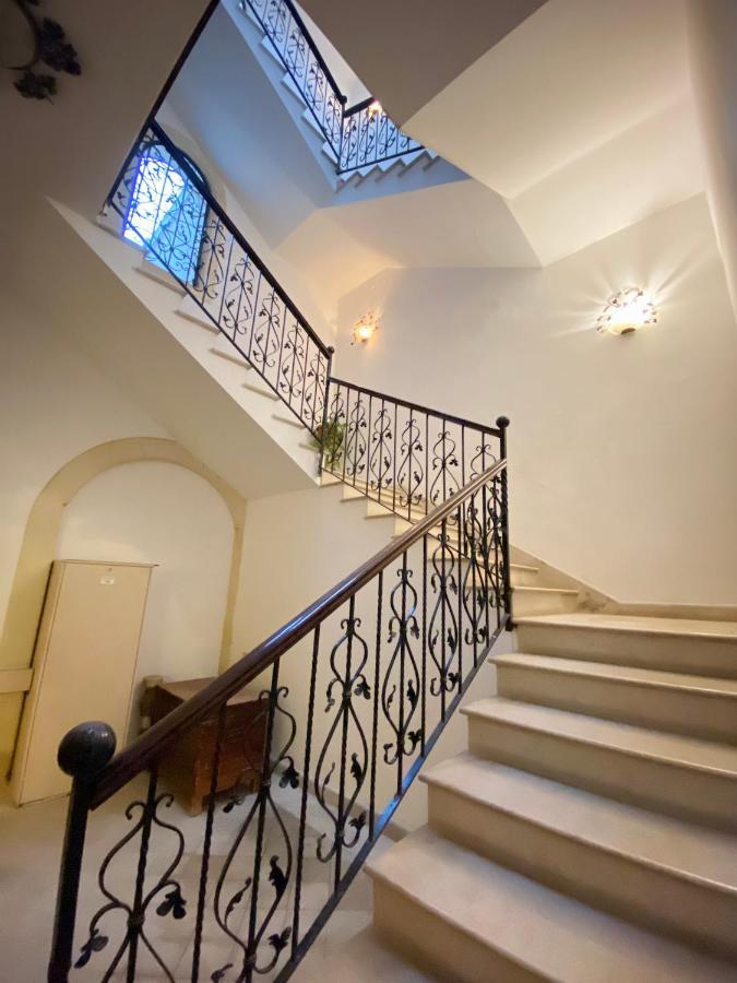 Elegante Appartamento Nel Cuore Del Barocco Lecce Bagian luar foto