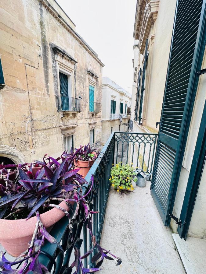 Elegante Appartamento Nel Cuore Del Barocco Lecce Bagian luar foto